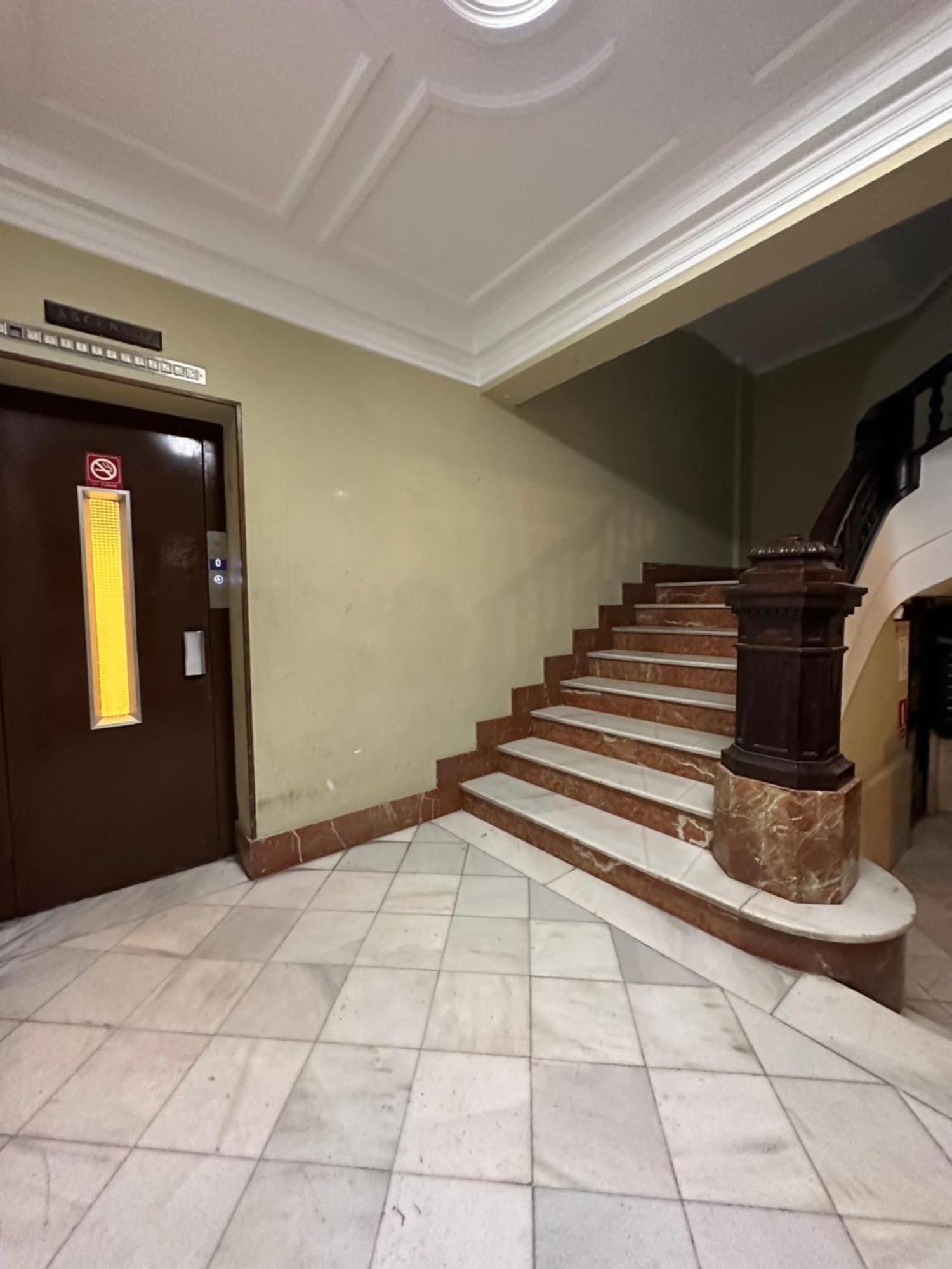 Mirador 1 Del Mercado Central - Habitacion Con Bano Privado En El Centro De La Ciudad Vella Valência Exterior foto