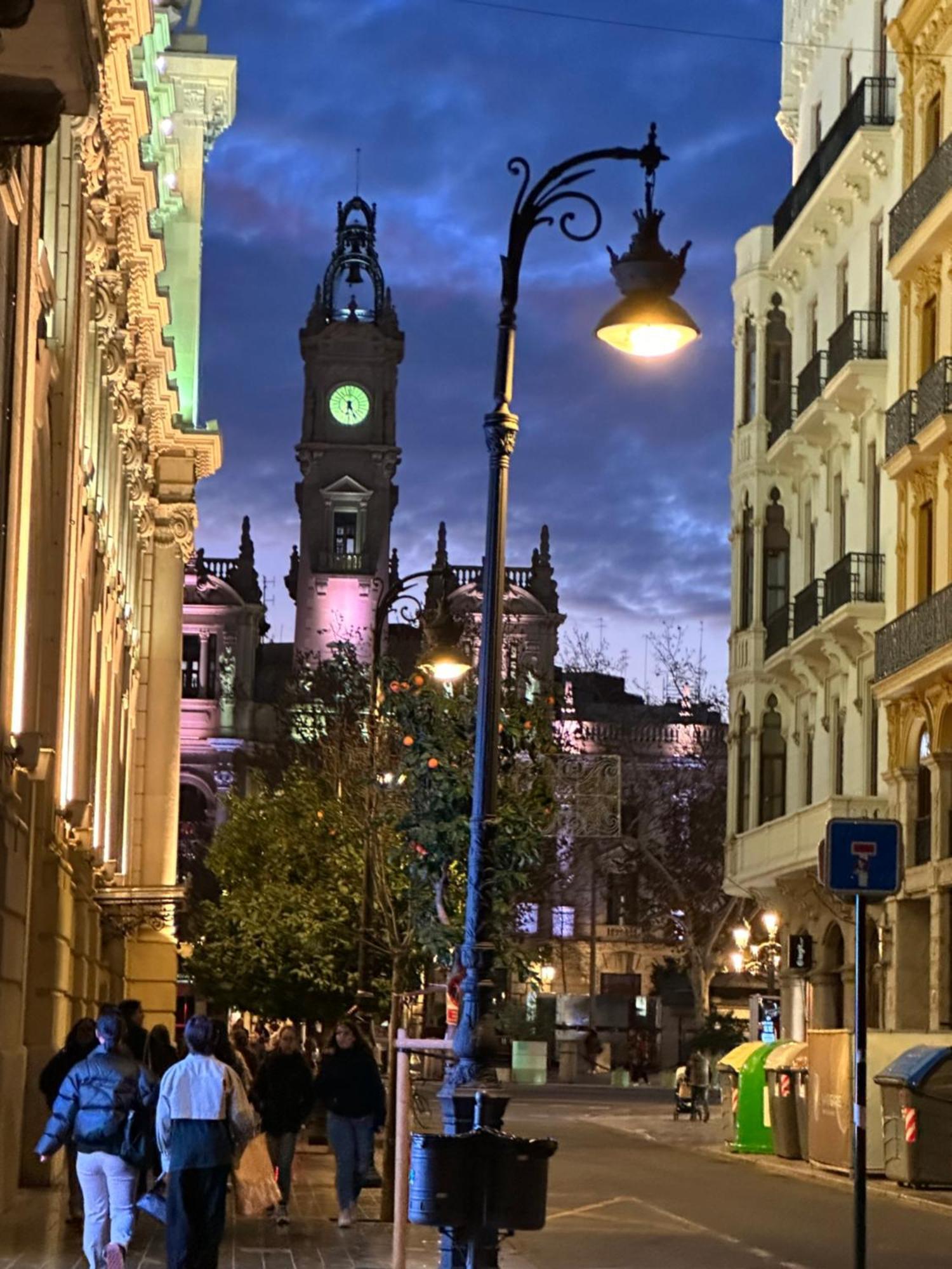 Mirador 1 Del Mercado Central - Habitacion Con Bano Privado En El Centro De La Ciudad Vella Valência Exterior foto