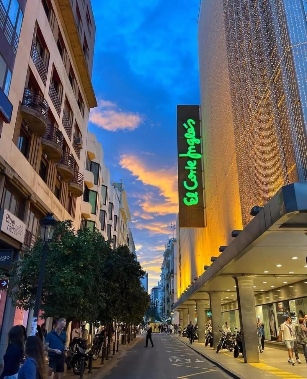 Mirador 1 Del Mercado Central - Habitacion Con Bano Privado En El Centro De La Ciudad Vella Valência Exterior foto