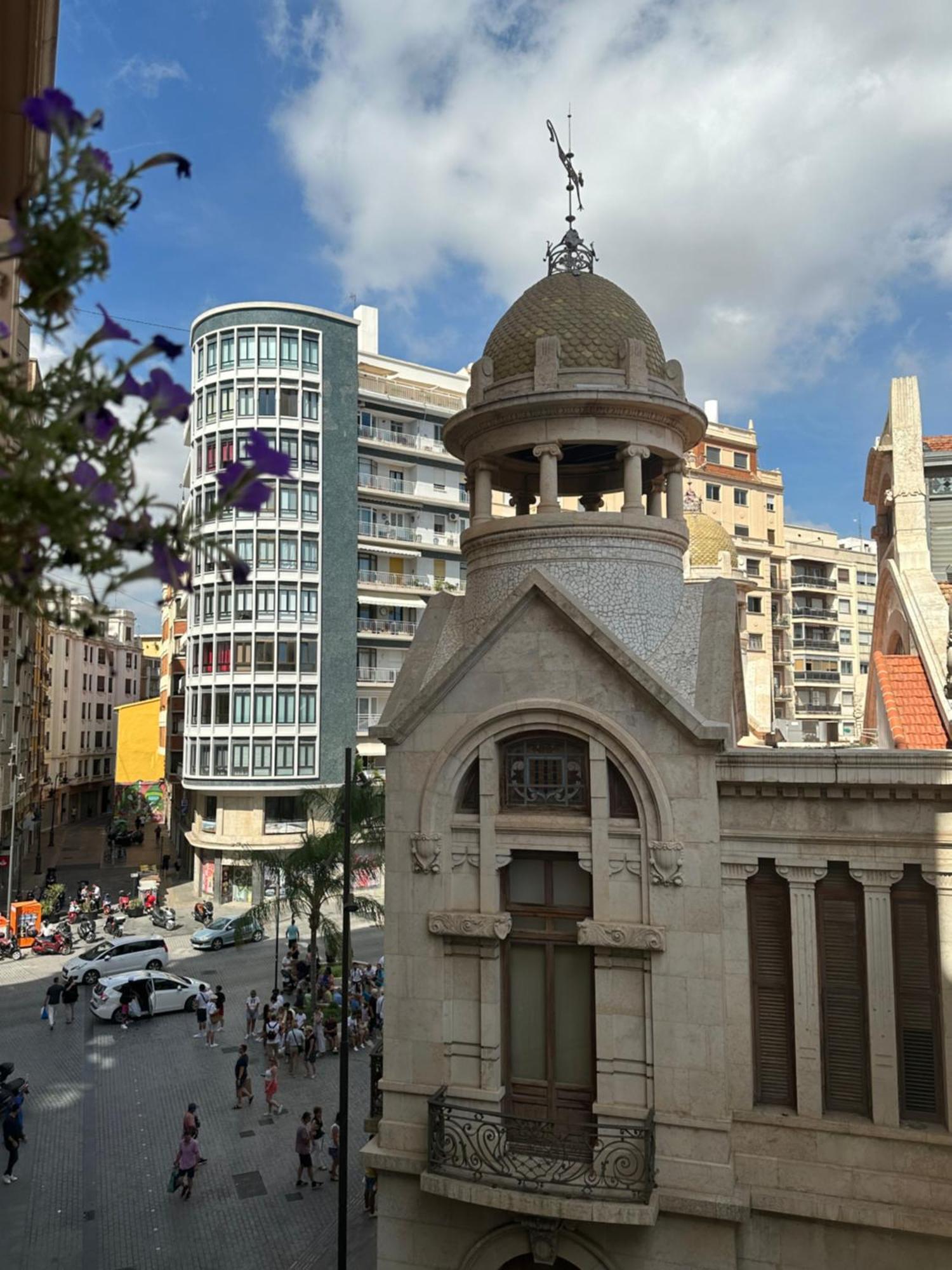 Mirador 1 Del Mercado Central - Habitacion Con Bano Privado En El Centro De La Ciudad Vella Valência Exterior foto