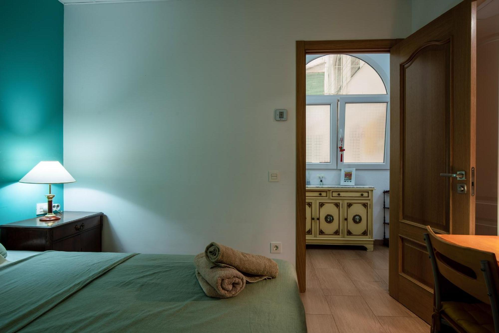 Mirador 1 Del Mercado Central - Habitacion Con Bano Privado En El Centro De La Ciudad Vella Valência Exterior foto